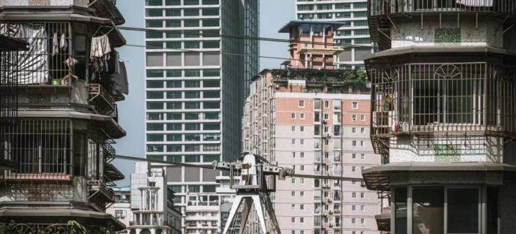 朵兰达V酒店(重庆解放碑步行街洪崖洞店)图片