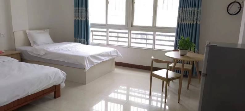 益益公寓(贵港站店)图片