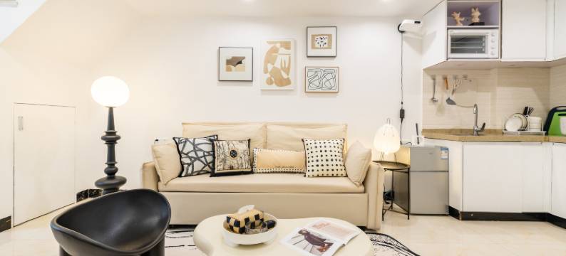 西西设计师民宿(汉溪长隆地铁站店)图片