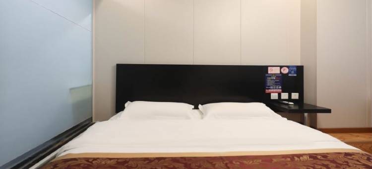 都市118连锁酒店(黄岛区井冈山路地铁站店)图片