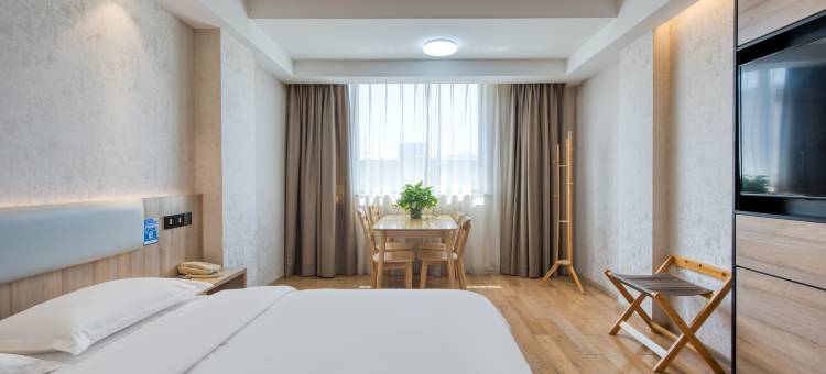 艺选安來酒店(江阴周庄成化高级中学店)图片