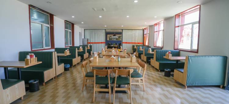 俯云观海酒店(青海湖观景台店)图片
