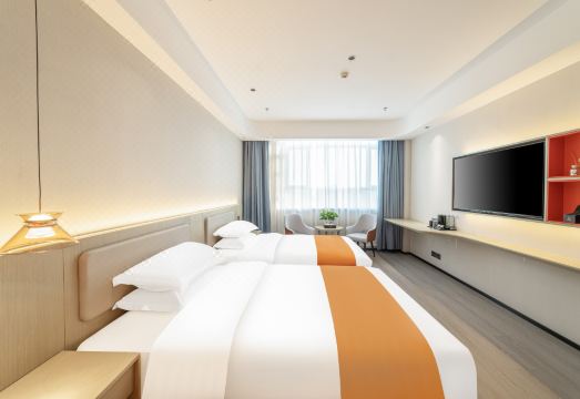 Kokdala Tianyi Hotel (Xinshi Times Shopping Center) Hotel Overview