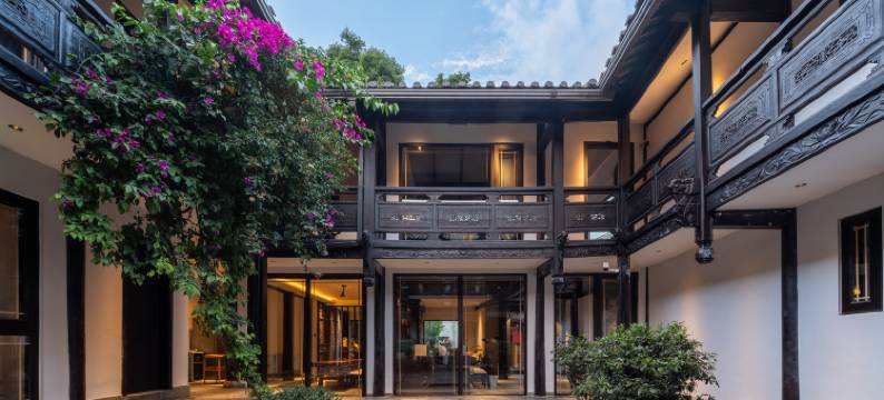 丽江古城·半山无喧境全景美宿(大水车店)图片