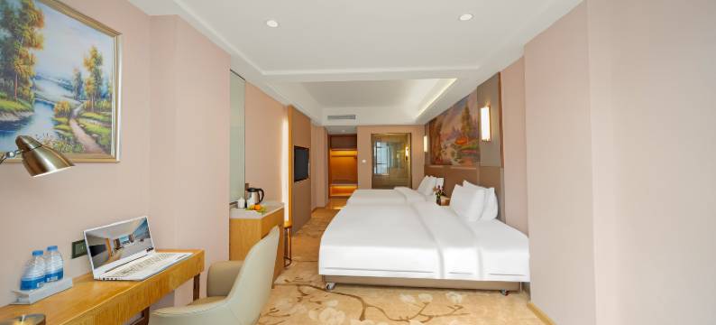 新维也酒店(梧州岑溪人民广场店)图片