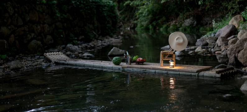 安吉·听溪·Tingxee溯溪秋千纯白风私汤度假美宿图片