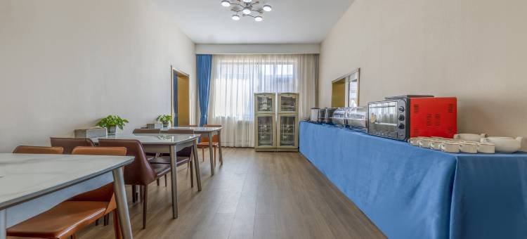 艺龙瑞云酒店(乌兰察布丰镇火车站店)图片