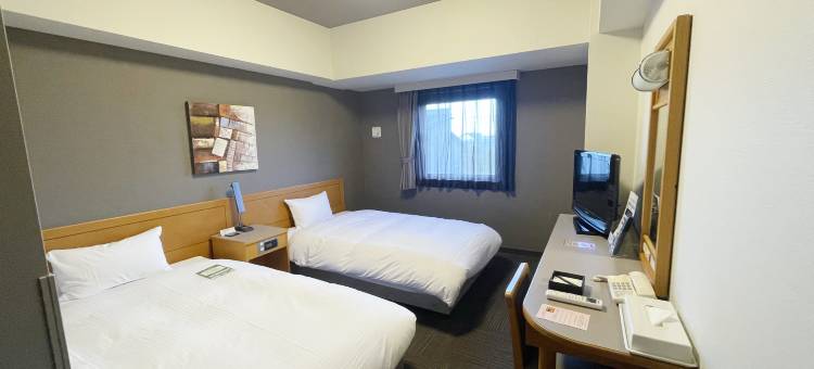 露樱酒店燕三条站前店(Hotel Route-Inn Tsubamesanjo Ekimae)图片