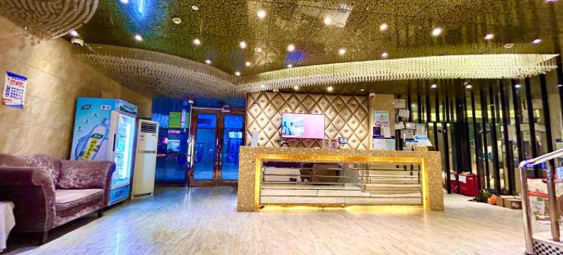 铂顿酒店(上海松江九亭地铁站店)图片