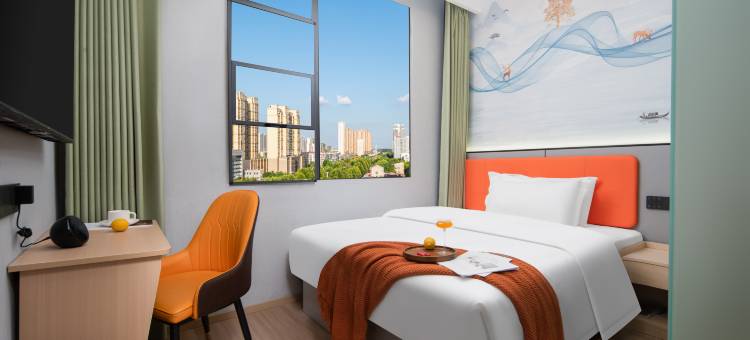 澜斐智能影院酒店(襄阳沃尔玛民发广场泛悦mall店)图片