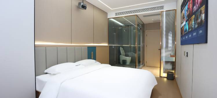 松月酒店(黄鹤楼彭刘杨地铁站店)图片