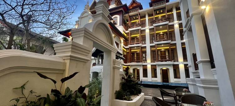 阿基拉塔佩酒店(Akira Thaphae Hotel)图片
