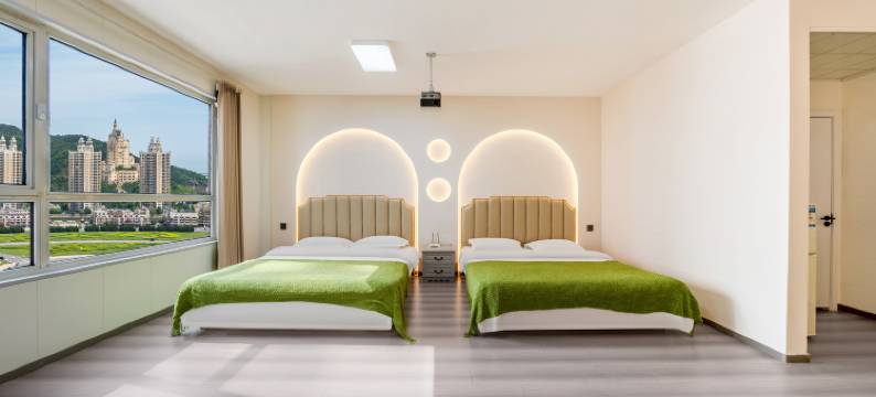 怡蓝湾•朴宿(大连星海广场地铁站店)图片