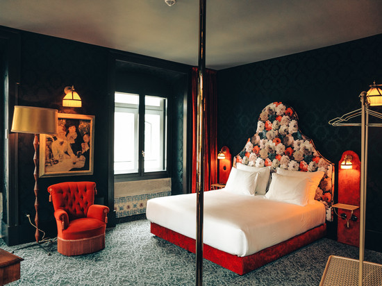 阿莫尔夫人的旅馆