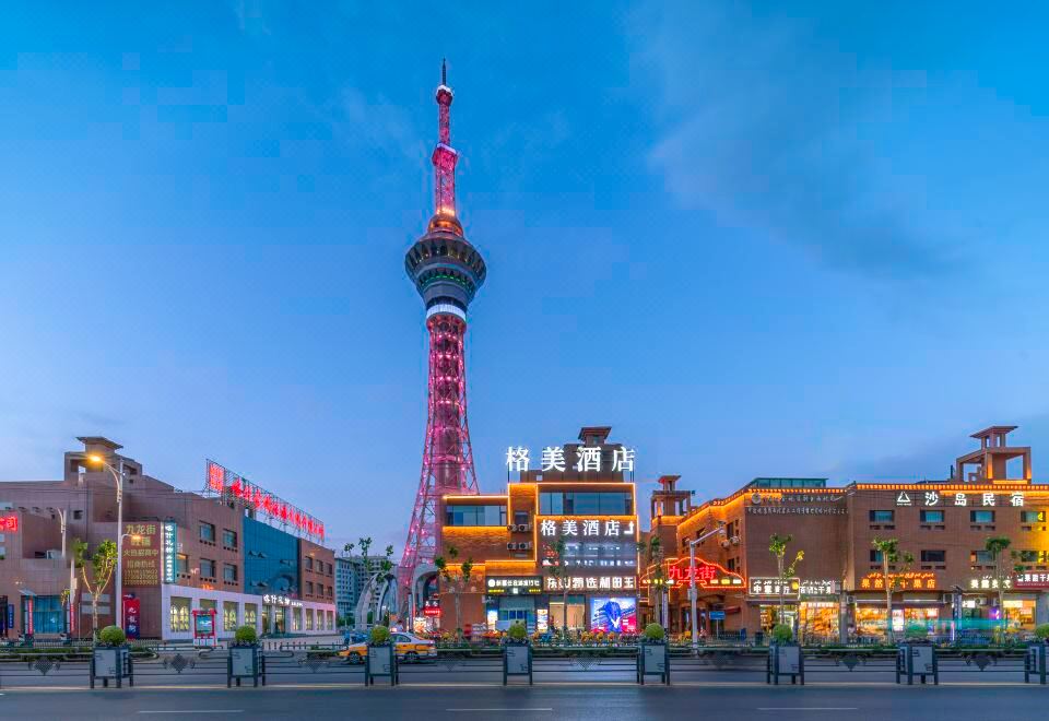 青杏子雅居酒店(喀什古城景区店)外景图