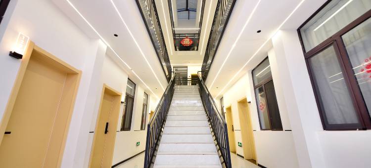 W·电竞酒店(太原南站山西财经大学坞城校区店)图片