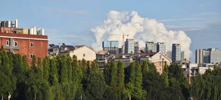 宜尚酒店(长沙岳麓山阜埠河地铁站店)图片