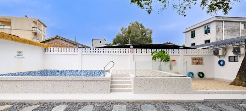 北海言汐艺术民宿(侨港风情街店)图片