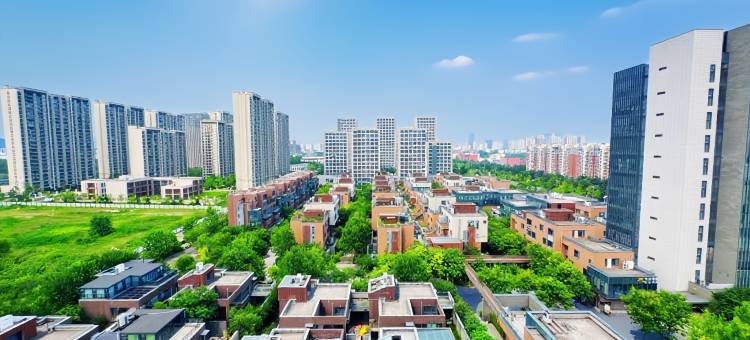 雲采·设计师美学酒店(曲阜师范大学观光夜市店)图片