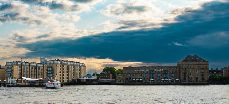 伦敦码头河畔a&o(a&o London Docklands Riverside)图片