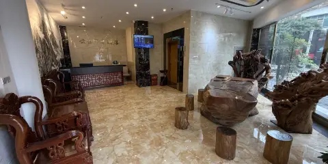 施秉雲台印象酒店(杉木河夜漂景區大門店)