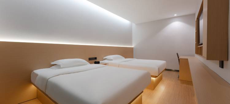 同展智慧酒店(兴文石海广场店)图片