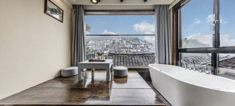 拾光·童年江景民宿(凤凰古城景区沱江店)图片