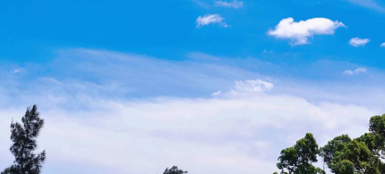 见山礁石悬崖观海民宿(月亮湾店)图片