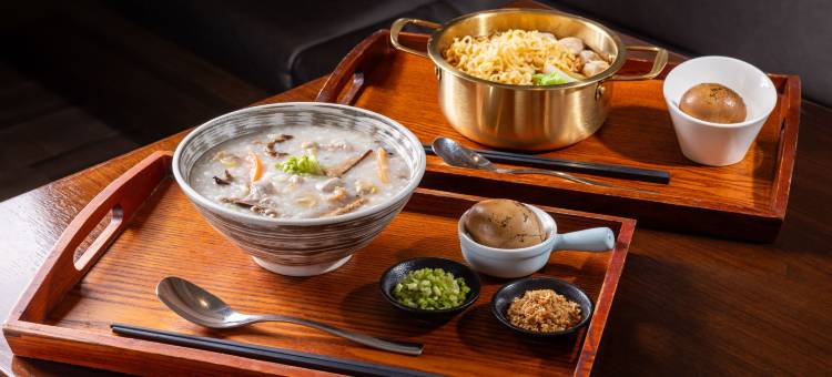 天成逸旅-蝴蝶谷图片