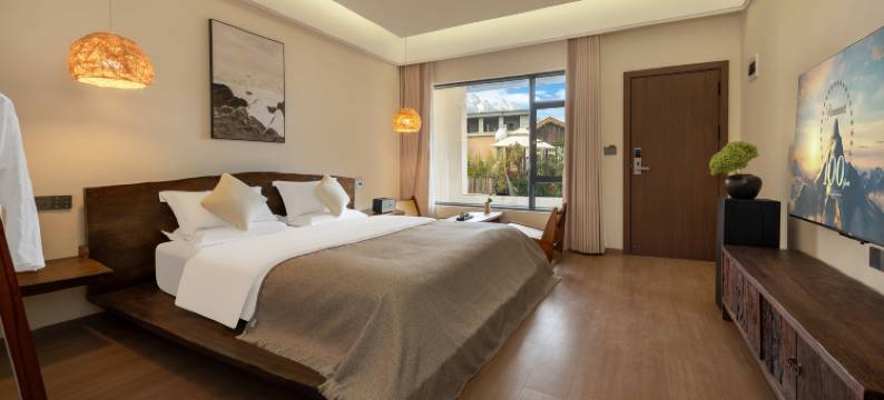 枫晚·好时节Good Times恰逢雪山·观景美宿(白沙古镇店)图片