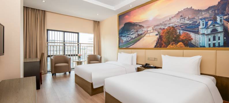 丽港商务宾馆(铜陵长江中路步行街店)图片