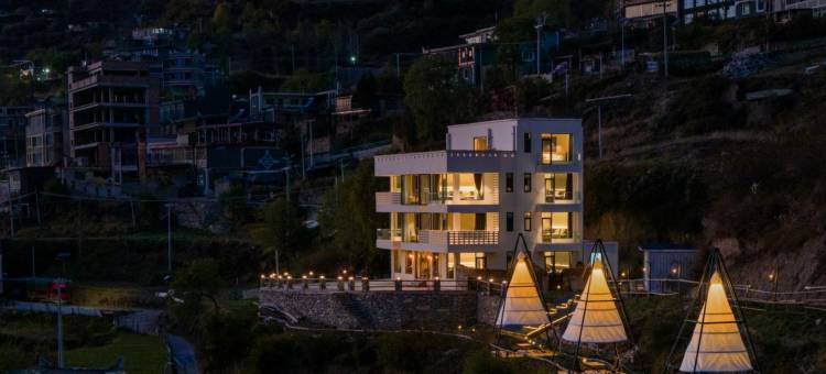 向春山·倦归丨半山隐墅(四姑娘山双桥沟景区店)图片