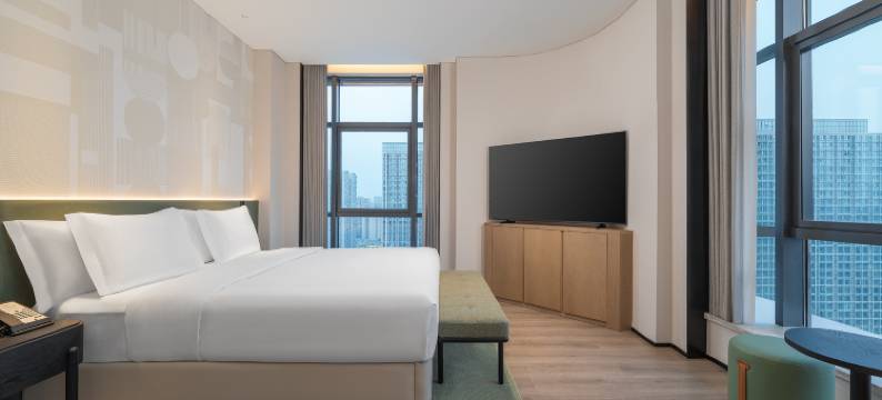 成都凤凰山逸衡酒店(五粮液文化体育中心店)图片