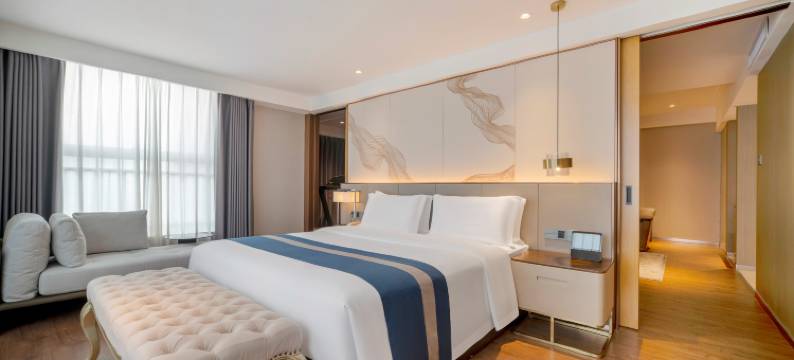 西安中维尚德大酒店(西安钟鼓楼五路口地铁站店)图片