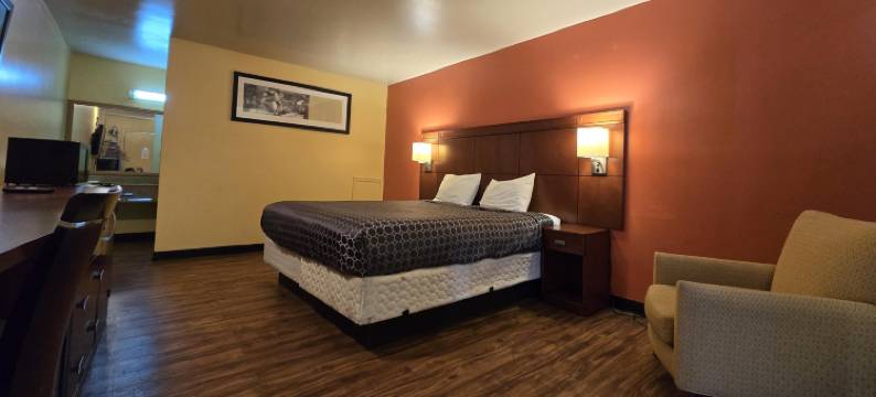 OYO纽波特纽斯US-60日出酒店(Sunrise Inn by OYO Newport News US-60)图片