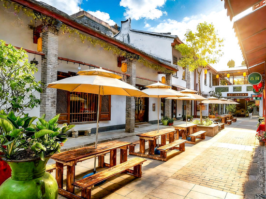 郡城•逸庭院酒店(潮州古城牌坊街店)