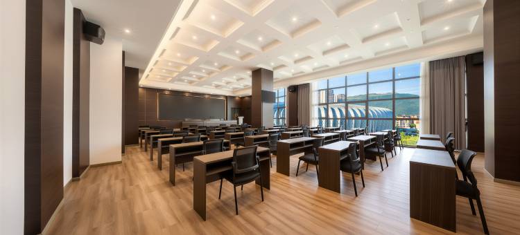 希尔曼酒店(綦江东站万达广场店)图片