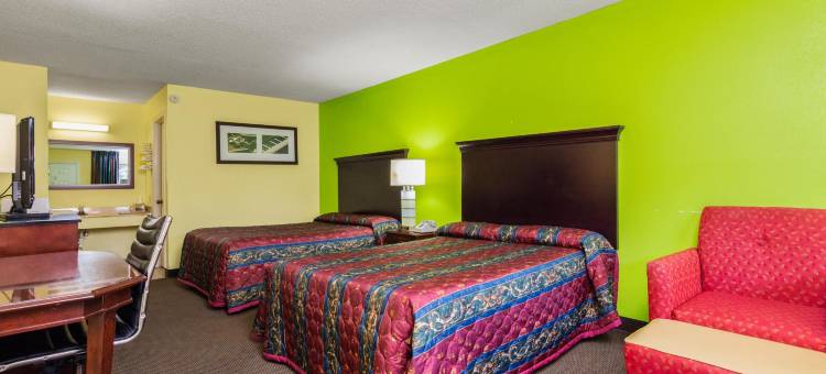Hotel O 波特兰经济型宾馆，靠近I-65(Budget Host Inn by Hotel O Portland Near I-65)图片