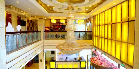 德令哈灃瀾澤大酒店(海子詩歌陳列館店)