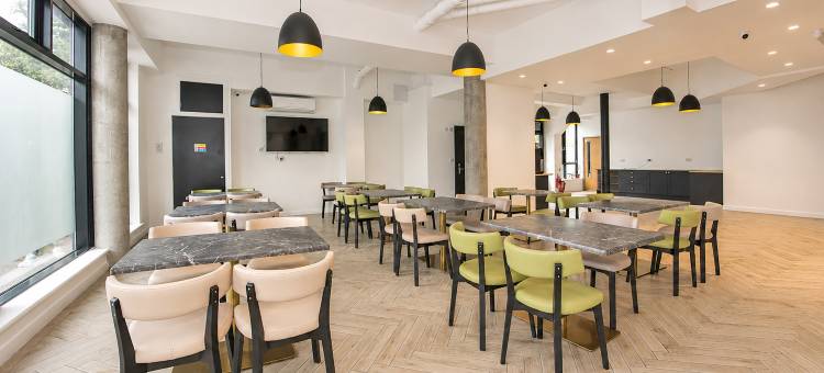 曼诺公园OYO酒店(The Manor Park Hotel)图片