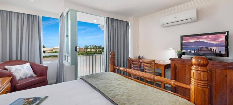 伯内特河滨酒店(Burnett Riverside Hotel)图片
