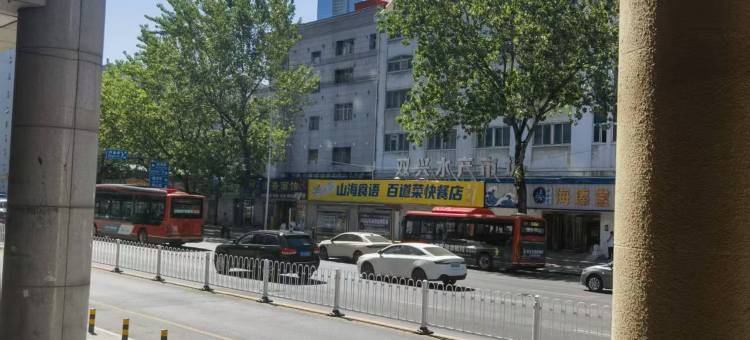 维也纳3好酒店(大连火车站俄罗斯风情街店)图片