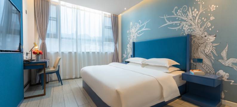 青柠檬艺术酒店(栾川老君山店)图片