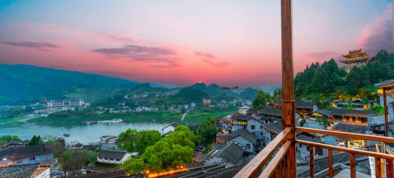 等一个人·庭院观景美宿(芙蓉镇景区瀑布店)图片