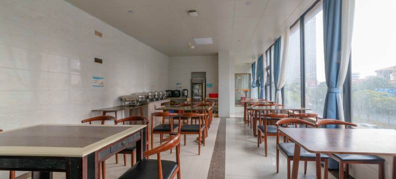 波罗蜜酒店式公寓(清远顺盈时代广场店)图片