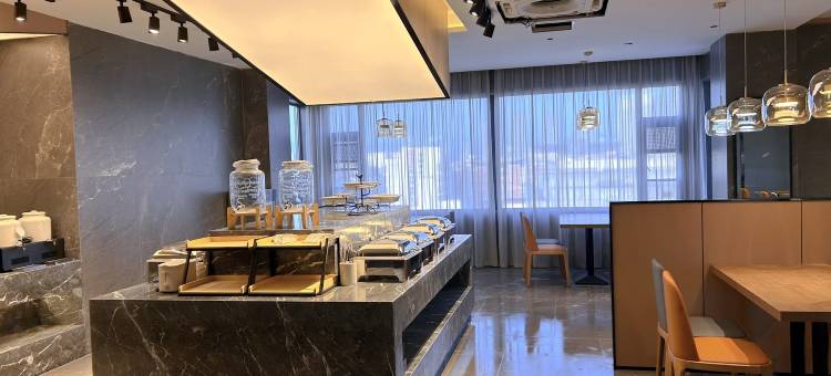 格美酒店(连云港苏宁广场盐河巷店)图片