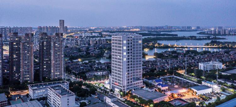 华馨酒店(武汉金银湖五环体育中心店)图片
