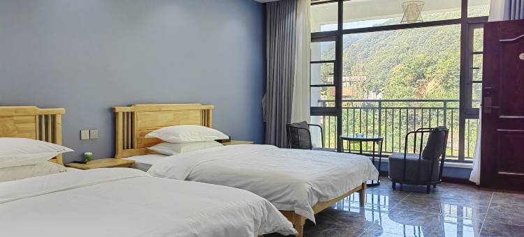 铁路小镇民宿图片