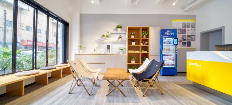 布丁严选酒店(杭州凤起路建国北路地铁站店)图片