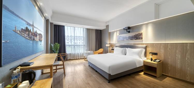 遇见艺术酒店(海宁人民广场爱琴海火车站店)图片